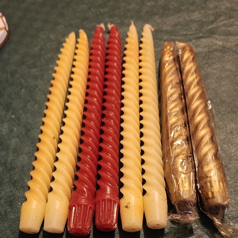Elegant Spiral Candles Set - Red, Cream, and Gold (4 sets) Christmas